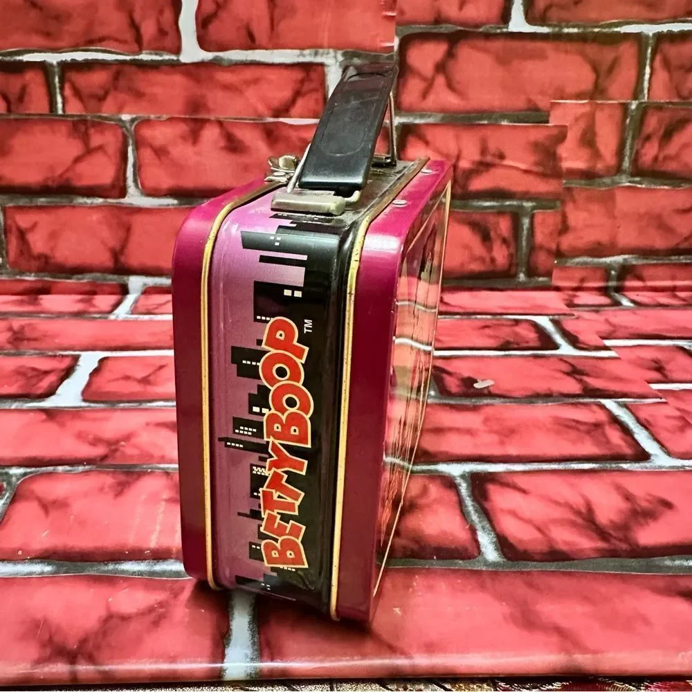 Betty Boop vintage 1997 Mini lunch tin box